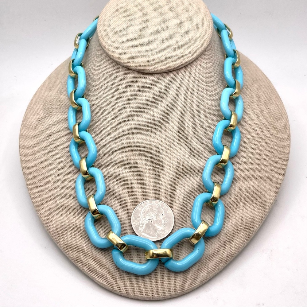 Cute Vintage Aqua Blue Acrylic and Gold Tone Link Chain Necklace - Picture 11 of 14